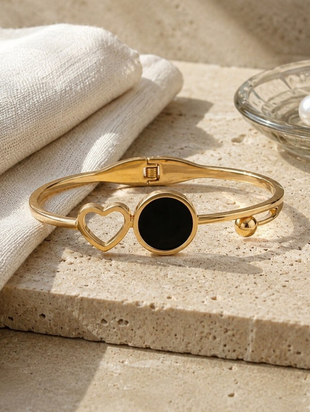 18K Gold Plated Open Heart Black Enamel Disc Charm Hinged Bangle Bracelet 2.3"